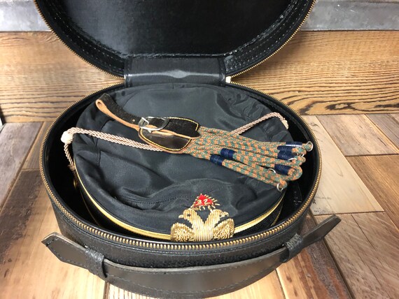 Vintage Masonic Pillbox Hat and Case - image 10