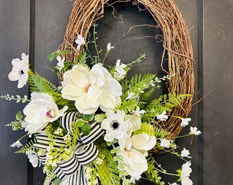 Magnolia Grapevine Wreath, Magnolia Decorations, Farmhouse Wreath, Everyday Wreath, Home Decor, Southern Wreath, Magnolia Wreath