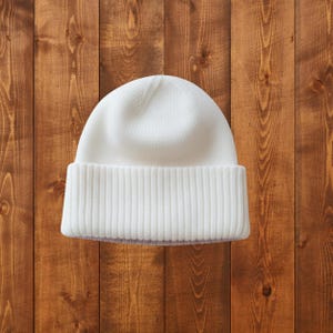 The Ultimate Cozy Reversible Beanie | Two-Tone Double-Layer Knitting Pattern
