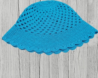 Granny Stitch Crochet Bucket Hat Pattern | Retro Scalloped Brim Sun Hat (PDF Download)