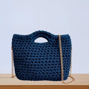 Chunky Tragetasche aus T-Shirt-Garn Häkelanleitung - Anfängerhandtasche Tutorial (PDF)