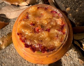 Manat Moon Scrub