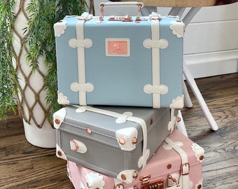 DAISY FIELDS Baby Keepsake Box, Rose Pink, Memory Case, Suitcase Memory Box, Vintage Suitcase - Elegant Baby Shower Gift