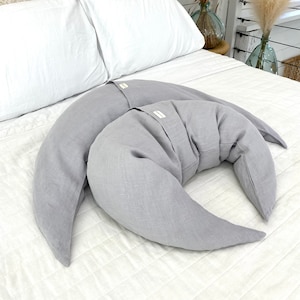 Cooling pregnancy organic pillow. Daisy Fields.