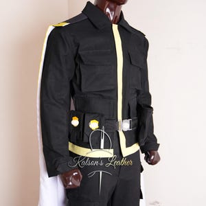 Complete costume inspired by HD with belt and cape