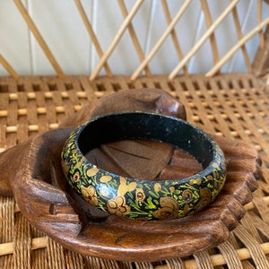 Lacquer bangles hotsell