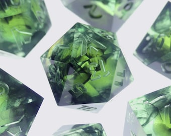 Juego de dados de rol que brillan en la oscuridad - The Fallen Inkless + Moneda gratis