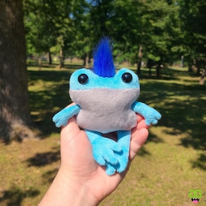 Lumi - Mini Frog - Fantasy Creature - OOAK Art Doll - Creepy Cute - Frog Plush - GobblyGorks