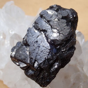 Elite Shungite, Noble Shungite Raw Crystal 1701L0029
