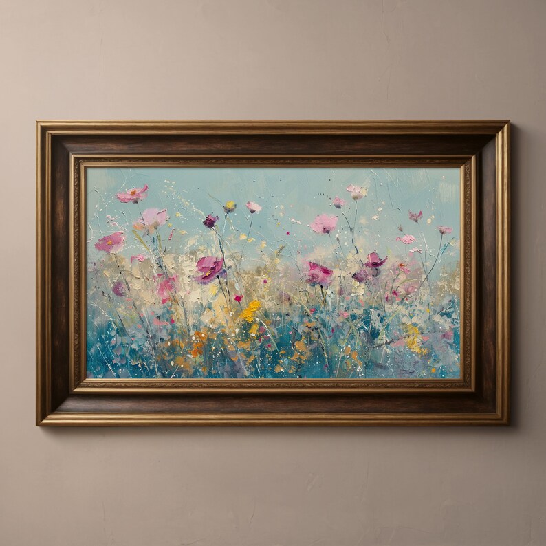K&ouml;nnte beinhalten: Ein gerahmtes Gem&auml;lde, das ein Feld mit rosa und violetten Wildblumen vor einem hellblauen Himmel zeigt. Das Gem&auml;lde ist in einem lockeren, impressionistischen Stil mit sichtbaren Pinselstrichen ausgef&uuml;hrt.