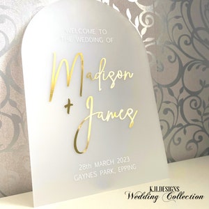Luxury Acrylic Wedding Welcome Sign - Wedding Signage - Personalised Wedding Sign - Acrylic Wedding Sign - Acrylic Welcome Sign - Arched