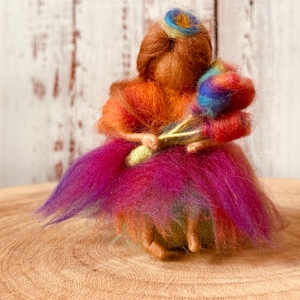 Rainbow flower child, plug-in figure, seasonal table, gift, birthday, birthday ring, Grimmring, annual circle, felt, felt figure,