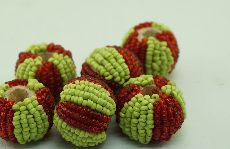 8 pieces wood beads covered with glass beads ,25 mm 0.98 rocaille,seed beads