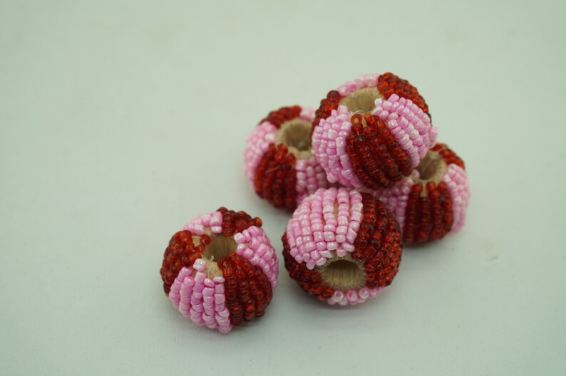 8 pieces wood beads covered with glass beads ,25 mm 0.98 rocaille,seed beads