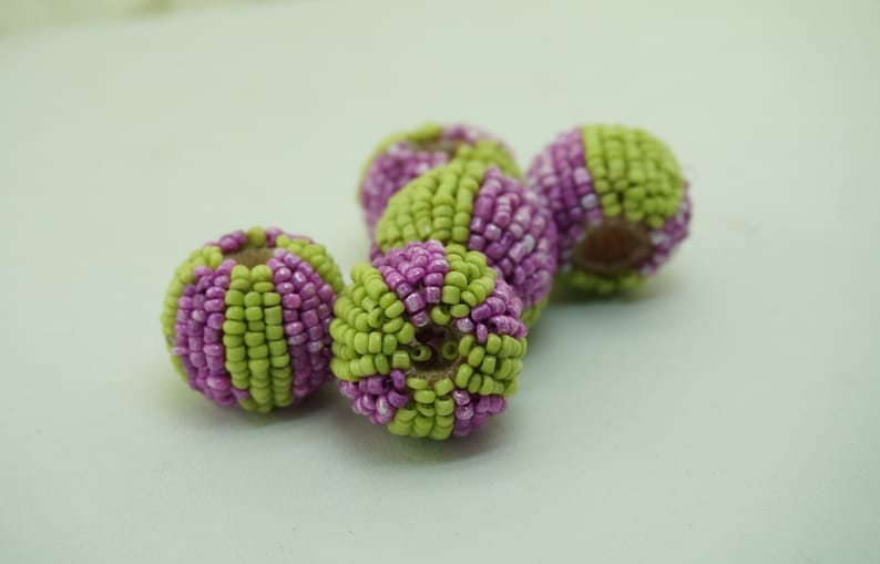 8 pieces wood beads covered with glass beads ,25 mm 0.98 rocaille,seed beads