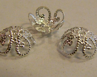 100 biegsame filigrane Perlenkappen in SILBER-Ton, die verwendet werden können, um Steine zu wickeln 10mm (0.39")