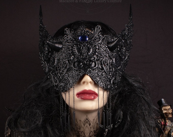 FASTER SHIPPING bat blind mask "Black Bat" - gothic, cosplay, seer, fantasy