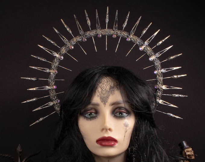 CUSTOM ORDER sunburst halo headpiece "Lightning" - cosplay, gothic, fairytale, madonna, fantasy