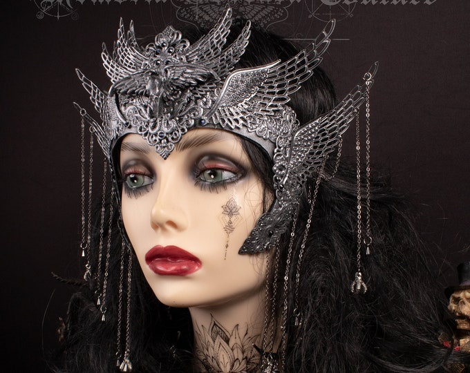 CUSTOM ORDER faceframe headpiece "Raven Skull" - gothic, raven, cosplay, shaman, fantasy
