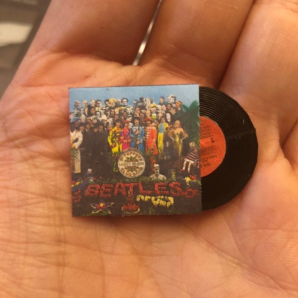 Beatles - Sgt. Pepper 1:12 scale miniature vinyl record album