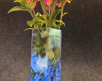 Elegant Blue Flower Vase