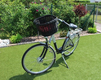 Dog bike basket with grid and cushions. Handmade from willow in black. Bicycle basket, transport basket, handlebar basket, shopping basket