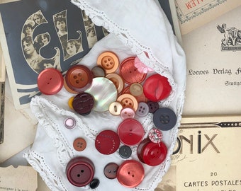 196,40 Eur/kg: Alte Knöpfe, antike Knöpfe, Vintageknöpfe, Vintage Knöpfe, Knopf, Knöpfe, bunte Knöpfe, Buttons, Anstecker, Button, Brosche