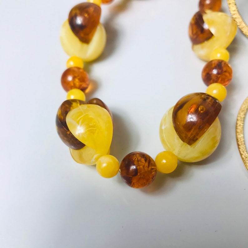 70s Jewellery Set with a Ceramic Memphis Style Case.