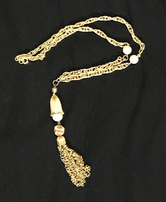 Vintage gold and pearl tassel necklace, gold and … - image 1