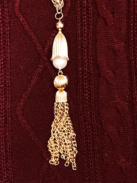 Vintage gold and pearl tassel necklace, gold and … - image 7