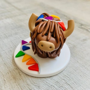 Highland Cow ornament, Highland Coo decoration, Highland Cow gifts, Handmade Highland Cow, Cow figurine, Cow cake topper