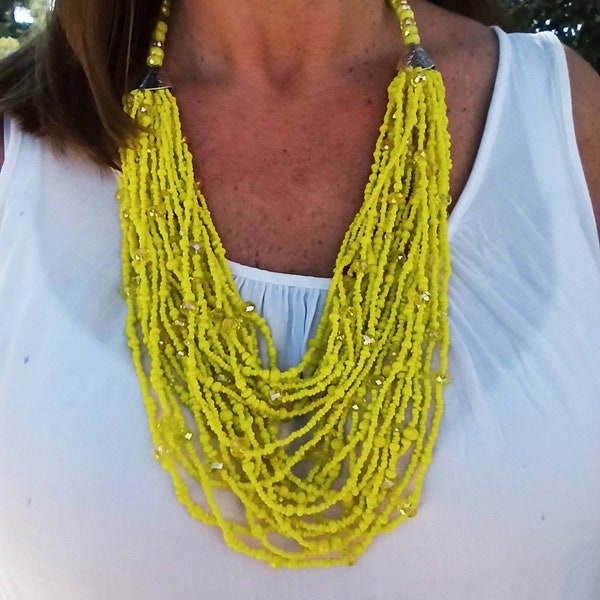 LEMON YELLOW collier multibrin brillant Canary / bourdon coloré lumineux Réglable Long Beach Couleurs hippie tropicales Nuances de jaune