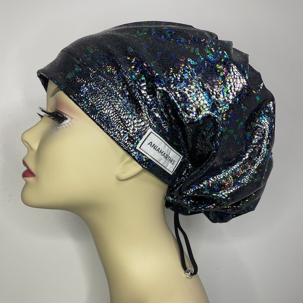 Gorro quirúrgico para mujer BLACK DIAMOND, estilo bouffant, de spandex.