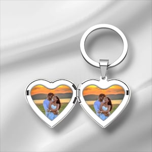 Custom Locket Keychain with Photo | Memorial Keychain | Personalised Locket with Photo |Photo Keepsake |Mom Gift |Wedding Gift| Gift for Her