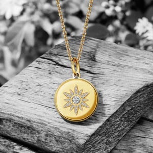 Mother of Pearl Northern Star locket • Wedding Gift • Photo Locket • Engraved Locket • Customized Locket • Gold Locket • Personalized locket