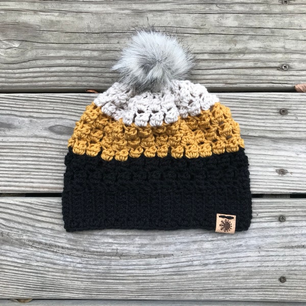 Iowa Hawkeyes Slouch Beanie with Faux Fur Pom