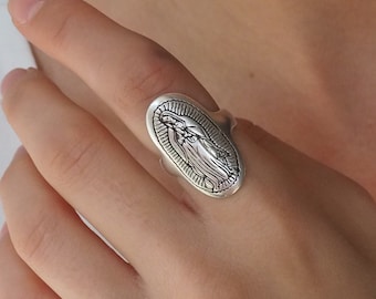 Details about   14K Two Tone Gold Oval-shape Filigree Design Virgin Mary Religious Ring