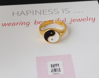 Yin and Yang Ring, Spiritual balance gold ring, Black and white signet ring, Gold pinky Ring, Statement ring, Chunky Ring,