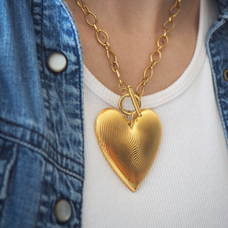 Link chain Finger print Gold Heart Statement Necklace, Gold oversized heart necklace, Big heart necklace,Silver big Heart image 2