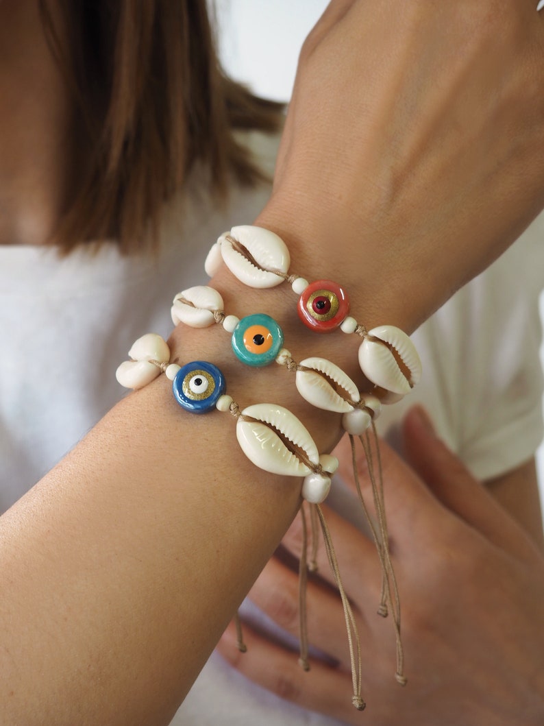 Evil eye with shell bracelet, Cowrie beach bracelet for women, image 1