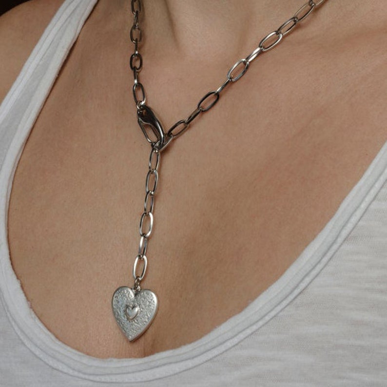 Silver Lariat necklace for women, Chunky chain lariat heart necklace, Adjustable antique silver chain pendant, image 7