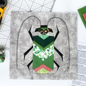 Quilt block beetle / PDF pattern / Paper piecing quilt patterns / Beetle pattern / Patchwork Pattern / Modern quilt pattern