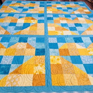 Ukraine hearts blanket / Patchwork quilt blanket / Blue and yellow color / Lovely gift / Rise of Freedom image 4