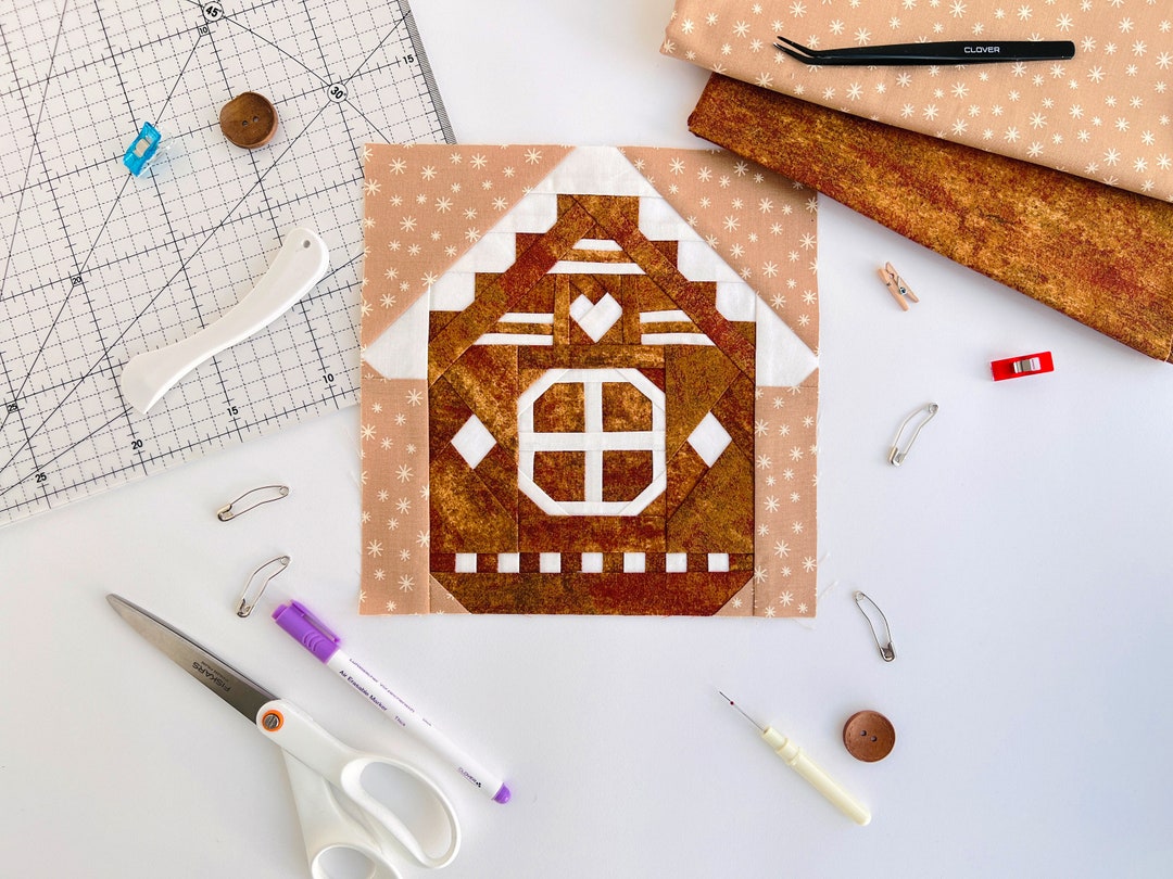 Gingerbread House Quilt Pattern / Cookies House / FPP Pattern / PDF Etsy