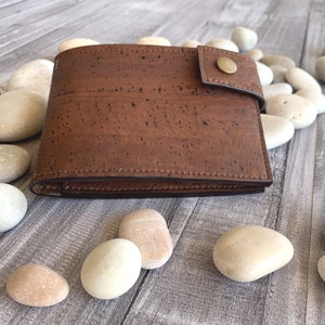 Brown Bifold Kork Herren Brieftasche, Premium und umweltfreundliches Geschenk für Freund
