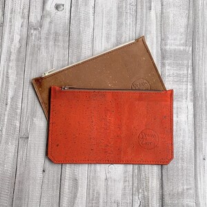 Portafoglio con cerniera in sughero rosso marrone-oro / regalo personalizzato con monogramma