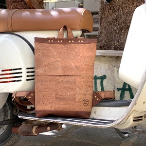 Brown cork backpack, Unisex men&#39;s and women&#39;s backpack, City Bag, Laptop backpack, Eco-friendly Vegan Bag
