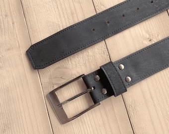 Black men's cork belt with buckle