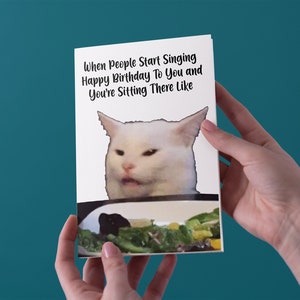 Cat Meme Birthday Greeting Card - Livraison gratuite au Royaume-Uni