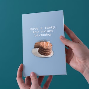 Have A Funky, Low Volume Birthday - Vulfpeck - Carte de voeux d’anniversaire - Livraison gratuite au Royaume-Uni